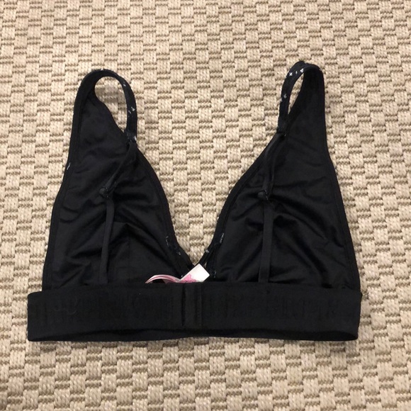 Pink sports top - Picture 2 of 2